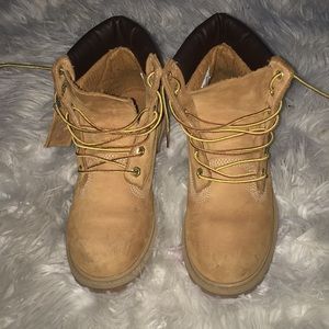 Classic Timberland Boots 🥾